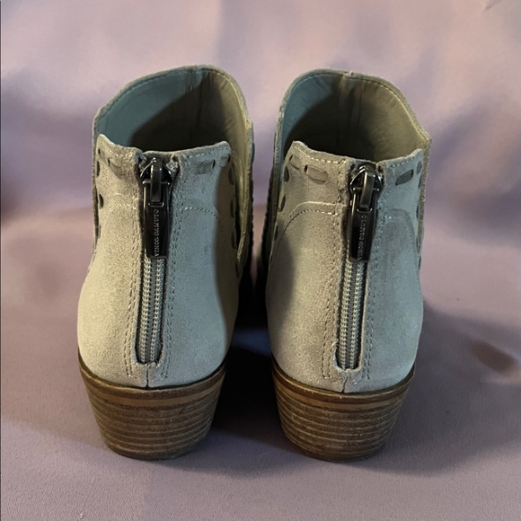 Vince Camuto Light Gray Ankle Booties - Picture 4 of 15